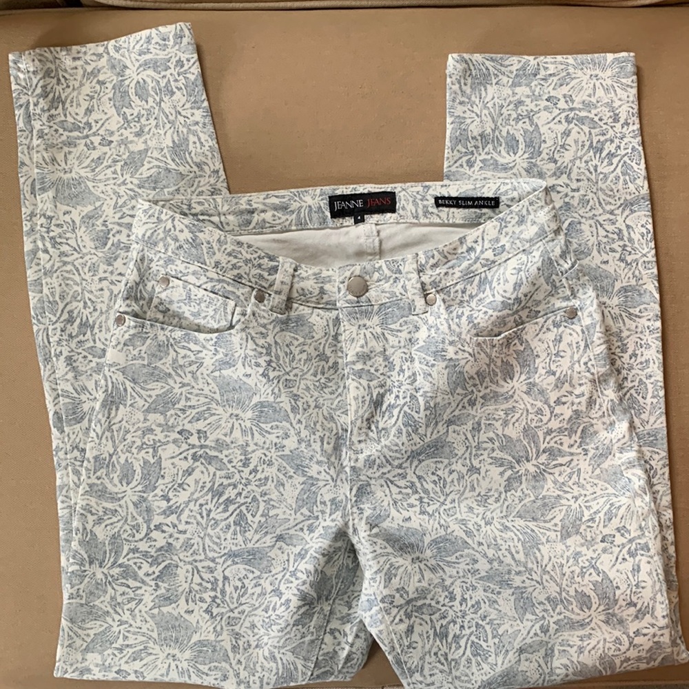 Jeanne Jeans Slim Ankle Jeans